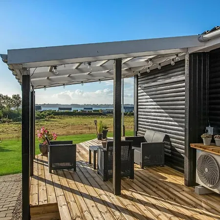 Strandhaus Mit 3 Schlafzimmern In Aabenraa Ferienhaus *