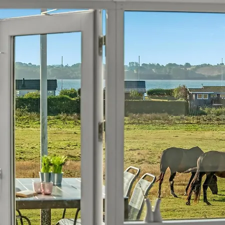 Strandhaus Mit 3 Schlafzimmern In Aabenraa