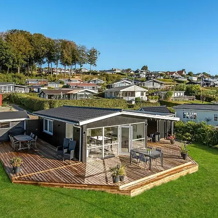3 Bedroom Stunning In *