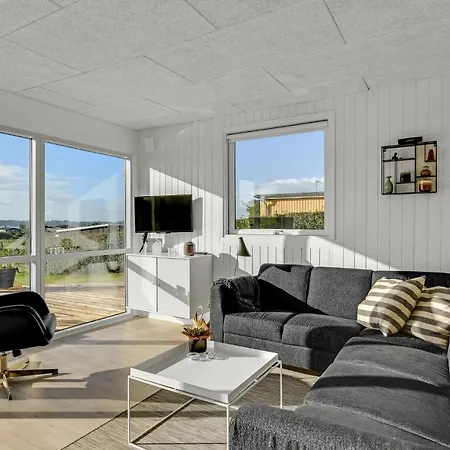 Strandhaus Mit 3 Schlafzimmern In Aabenraa * Aabenraa