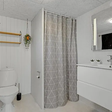 Ferienhaus Strandhaus Mit 3 Schlafzimmern In Aabenraa